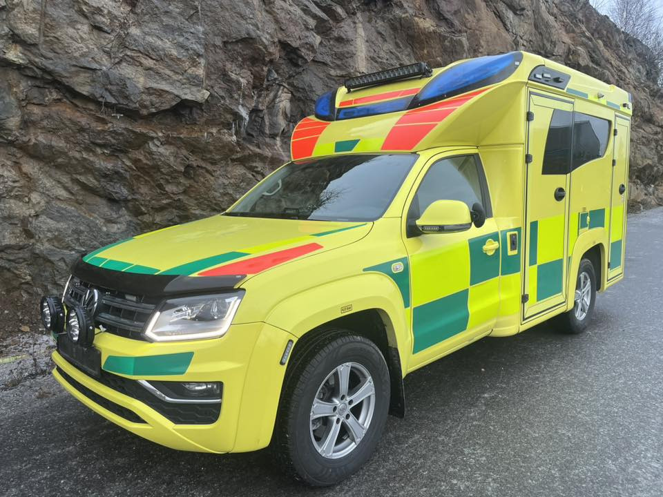 VOLKSWAGEN Amarok 4motion - AMBULANCE / ambulanse / ambulanssi - Карета швидкої допомоги: фото 2 VOLKSWAGEN Amarok 4motion - AMBULANCE / ambulanse / ambulanssi - Карета швидкої допомоги: фото 2