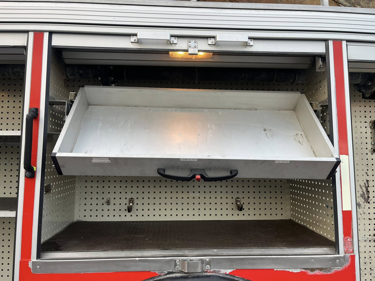 VOLVO FL10 4x2 - fire engine / fire truck / brandbil - Пожежна машина: фото 5 VOLVO FL10 4x2 - fire engine / fire truck / brandbil - Пожежна машина: фото 5