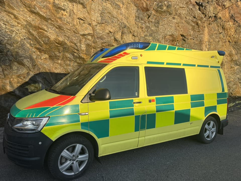 Volkswagen T6 4motions - AMBULANCE - RESERVERAD !! - Карета швидкої допомоги: фото 2 Volkswagen T6 4motions - AMBULANCE - RESERVERAD !! - Карета швидкої допомоги: фото 2
