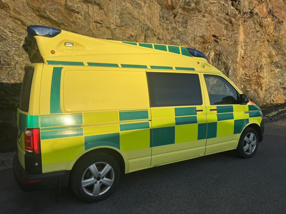 Volkswagen T6 4motions - AMBULANCE - RESERVERAD !! - Карета швидкої допомоги: фото 4 Volkswagen T6 4motions - AMBULANCE - RESERVERAD !! - Карета швидкої допомоги: фото 4