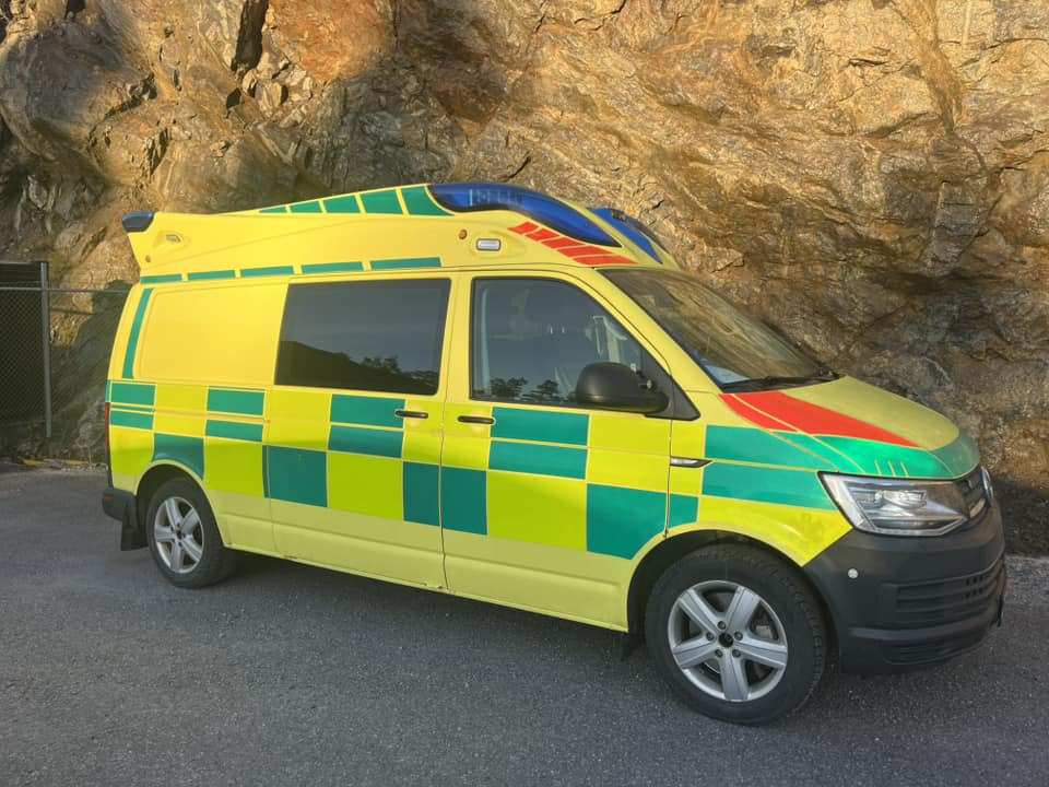 Volkswagen T6 4motions - AMBULANCE - RESERVERAD !! - Карета швидкої допомоги: фото 1 Volkswagen T6 4motions - AMBULANCE - RESERVERAD !! - Карета швидкої допомоги: фото 1