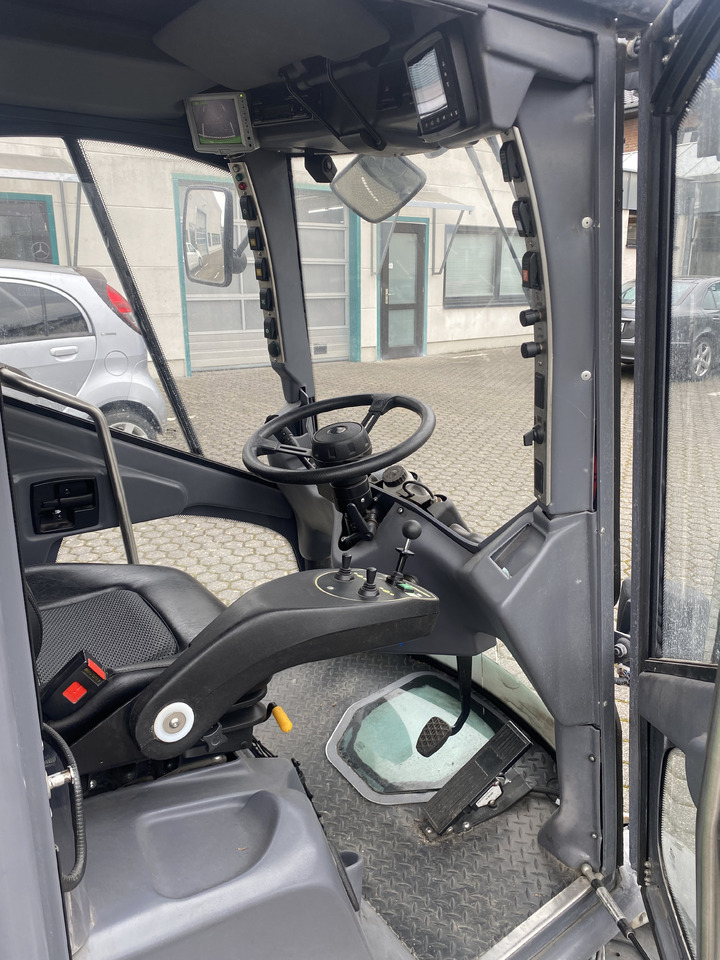 TENNANT Green Machines 500 ZE electric 500 ZE - Підмітально-прибиральна машина: фото 5 TENNANT Green Machines 500 ZE electric 500 ZE - Підмітально-прибиральна машина: фото 5