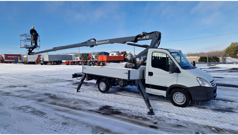 Iveco Daily 35S12 4X2 Galaxylift GT18-10 - Комерційний автомобіль: фото 3 Iveco Daily 35S12 4X2 Galaxylift GT18-10 - Комерційний автомобіль: фото 3