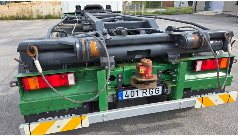 Scania P94 4X2 220 - Тросовий мультиліфт: фото 5 Scania P94 4X2 220 - Тросовий мультиліфт: фото 5