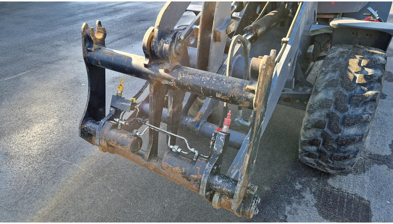 Terex TL80 4X4 + tools - Колісний навантажувач: фото 5 Terex TL80 4X4 + tools - Колісний навантажувач: фото 5