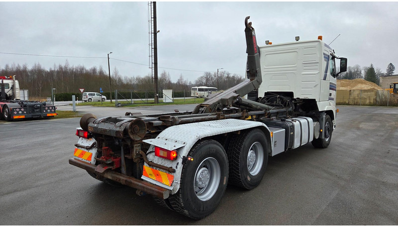 Volvo FH500 6X4 - Гаковий мультиліфт вантажівка: фото 3 Volvo FH500 6X4 - Гаковий мультиліфт вантажівка: фото 3