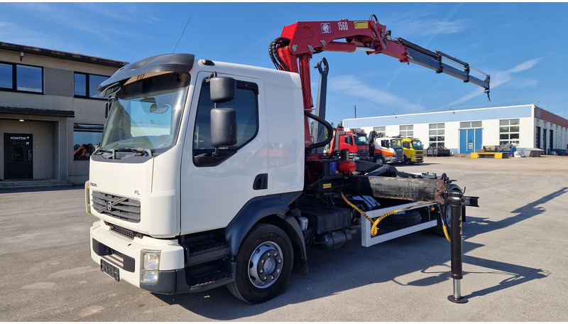 Volvo FL280 4X2 HMF 1560 + platform - Гаковий мультиліфт вантажівка, Вантажівка з маніпулятором: фото 3 Volvo FL280 4X2 HMF 1560 + platform - Гаковий мультиліфт вантажівка, Вантажівка з маніпулятором: фото 3