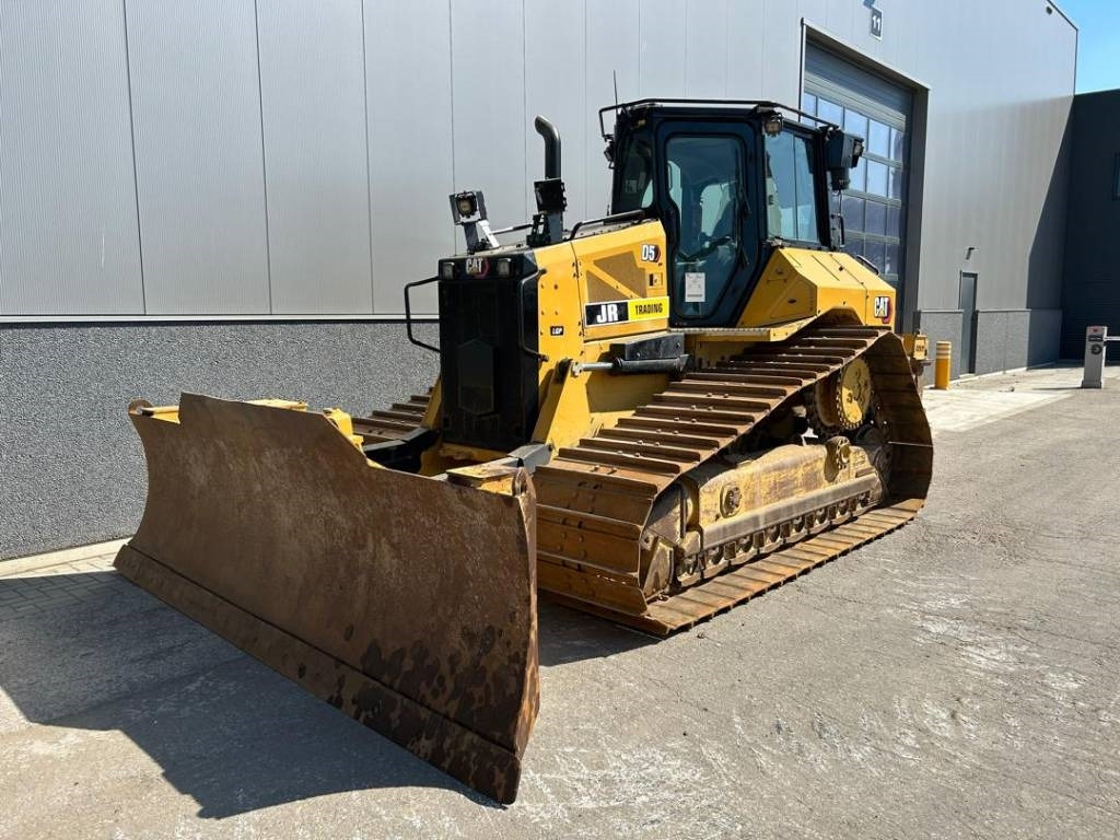 CAT D 5 LGP (new undercarriage + ripper) - Бульдозер: фото 1 CAT D 5 LGP (new undercarriage + ripper) - Бульдозер: фото 1