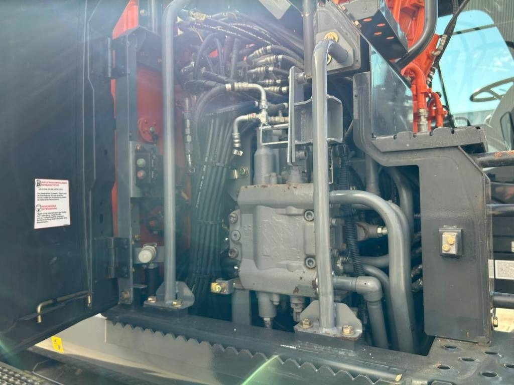 Колісний екскаватор Hitachi ZX 140 W-5B: фото 19