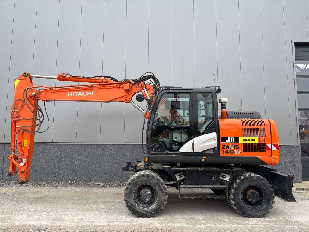Hitachi ZX 140 W-5B - Колісний екскаватор: фото 1 Hitachi ZX 140 W-5B - Колісний екскаватор: фото 1