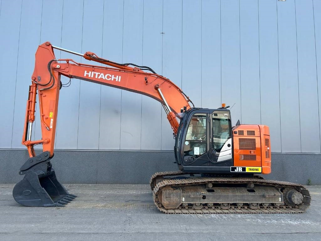Hitachi ZX 225 US LC-6 - Гусеничний екскаватор: фото 1 Hitachi ZX 225 US LC-6 - Гусеничний екскаватор: фото 1