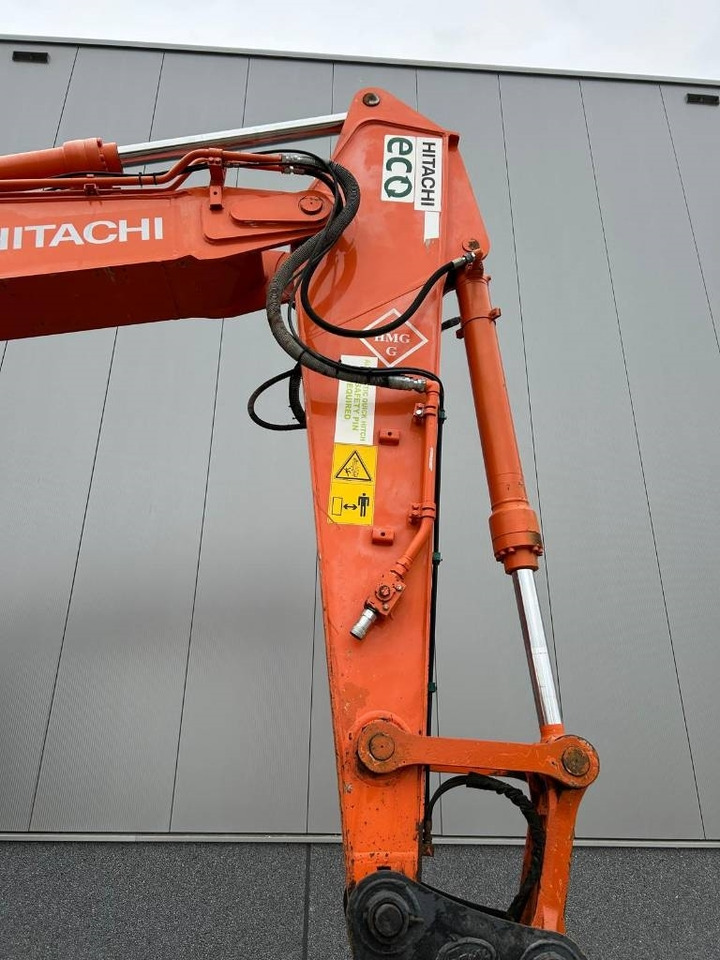 Колісний екскаватор Hitachi ZX220W-5B: фото 27