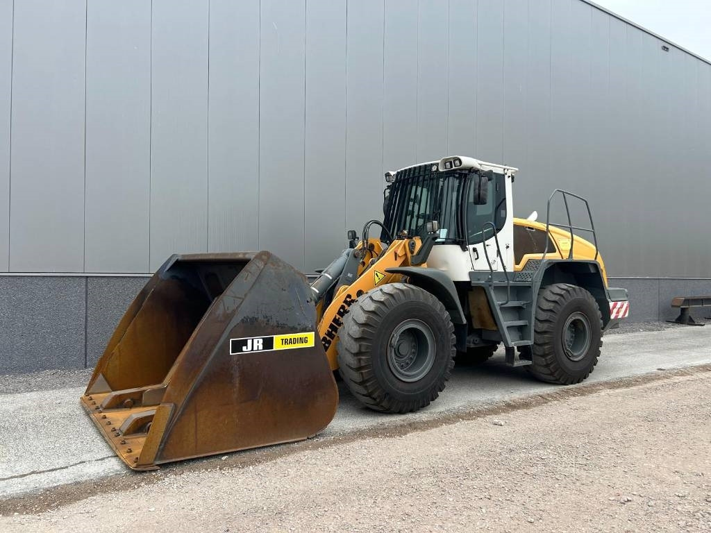 Liebherr L 550 (Comes with High-tip - Mit Hochkipper) - Колісний навантажувач: фото 2 Liebherr L 550 (Comes with High-tip - Mit Hochkipper) - Колісний навантажувач: фото 2