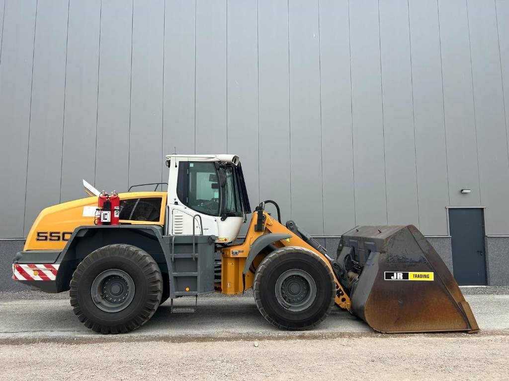Liebherr L 550 (Comes with High-tip - Mit Hochkipper) - Колісний навантажувач: фото 5 Liebherr L 550 (Comes with High-tip - Mit Hochkipper) - Колісний навантажувач: фото 5