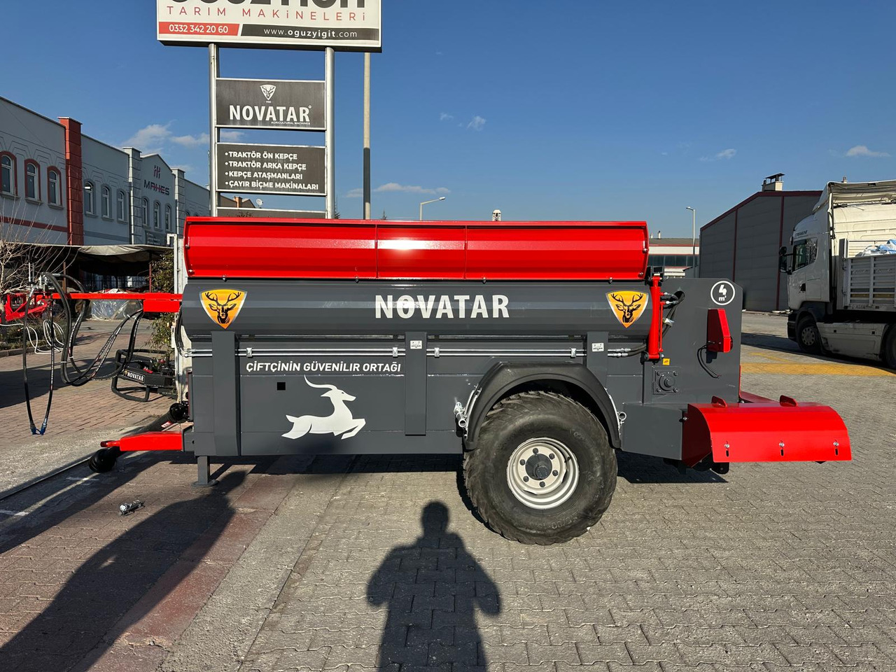 Novatar MANURE SPREADER FOR TREES AND GREENHOUSE - Гноєрозкидач: фото 4 Novatar MANURE SPREADER FOR TREES AND GREENHOUSE - Гноєрозкидач: фото 4