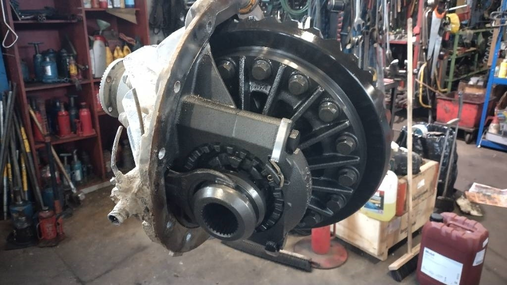 MAN HY-1350 takaperä 3,70 - Вісь та запчастини в категорії Вантажівки: фото 2 MAN HY-1350 takaperä 3,70 - Вісь та запчастини в категорії Вантажівки: фото 2