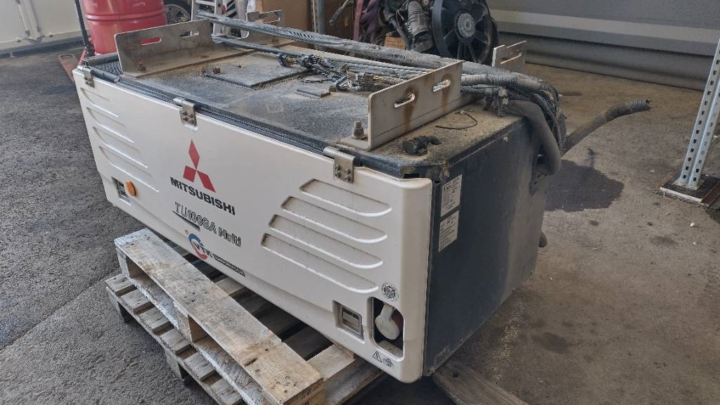 Mitsubishi TU100 SAEM Multi kylmäkone  - Двигун в категорії Вантажівки: фото 2 Mitsubishi TU100 SAEM Multi kylmäkone  - Двигун в категорії Вантажівки: фото 2