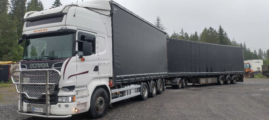 Scania R580 8x4 kapellilava+Dolly+kärry 76tn juna - Тентована вантажівка: фото 1 Scania R580 8x4 kapellilava+Dolly+kärry 76tn juna - Тентована вантажівка: фото 1