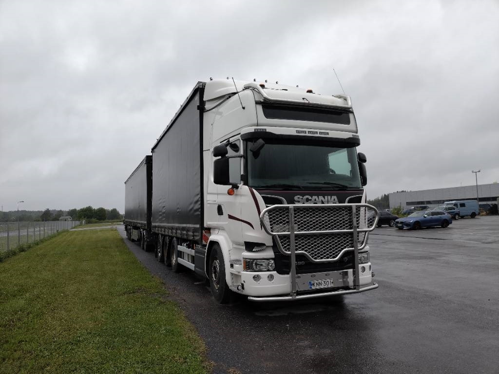 Scania R580 8x4 kapellilava+Dolly+kärry 76tn juna - Тентована вантажівка: фото 3 Scania R580 8x4 kapellilava+Dolly+kärry 76tn juna - Тентована вантажівка: фото 3