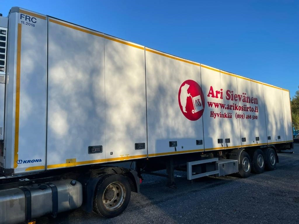 Schweriner Kokosivuauk,thermoking kone, 4m korkeus - Рефрижератор напівпричіп: фото 1 Schweriner Kokosivuauk,thermoking kone, 4m korkeus - Рефрижератор напівпричіп: фото 1