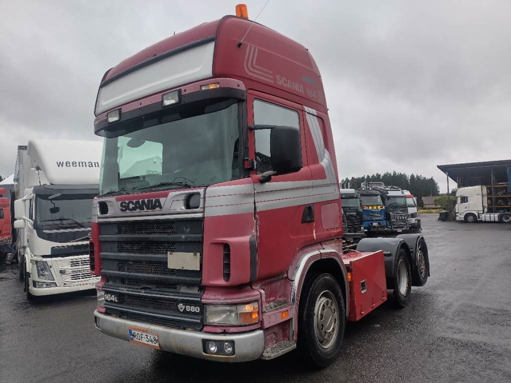 Scania R164 6x2 vetoauto,täysilma,manuaali - Тягач: фото 2 Scania R164 6x2 vetoauto,täysilma,manuaali - Тягач: фото 2