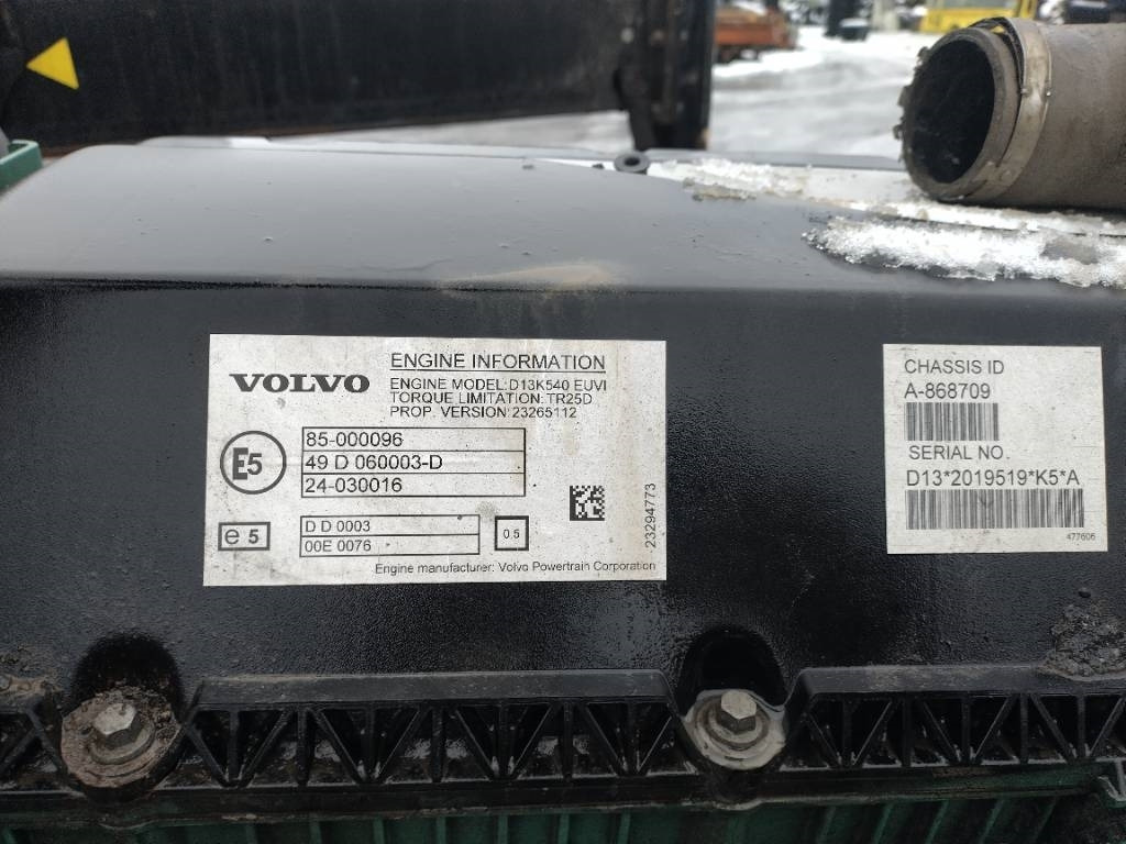 Volvo D13K 540 moottori, 390000km - Двигун в категорії Вантажівки: фото 3 Volvo D13K 540 moottori, 390000km - Двигун в категорії Вантажівки: фото 3