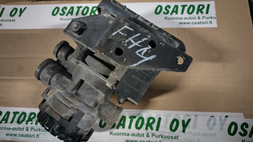 Volvo EBS modulaattori - Деталі гальмівної системи в категорії Вантажівки: фото 2 Volvo EBS modulaattori - Деталі гальмівної системи в категорії Вантажівки: фото 2