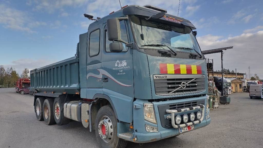 Volvo FH13 8x4 autom.kasettilava - Самоскид вантажівка: фото 2 Volvo FH13 8x4 autom.kasettilava - Самоскид вантажівка: фото 2