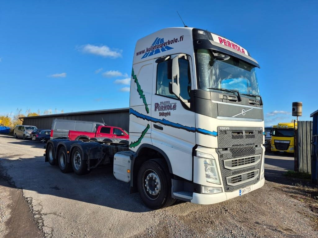 Volvo FH500 8x2 alusta  - Вантажівка шасі: фото 2 Volvo FH500 8x2 alusta  - Вантажівка шасі: фото 2