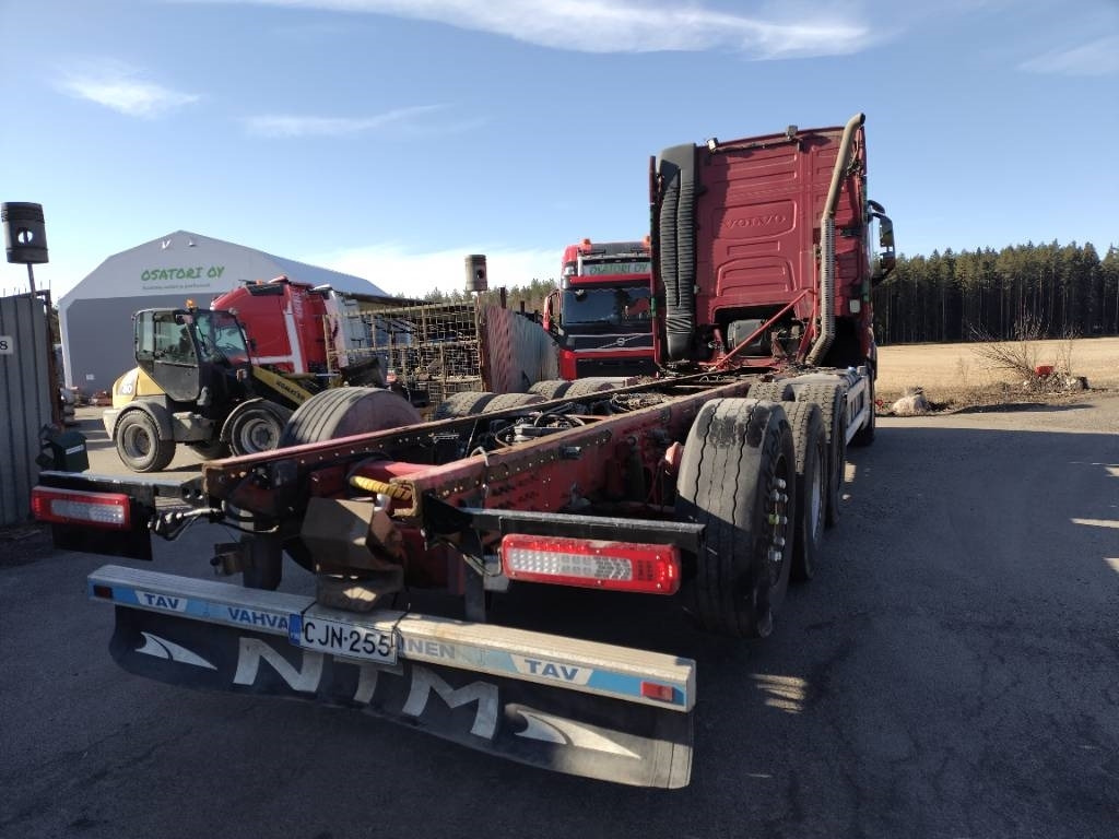 Volvo FH750 8x4 alusta - Вантажівка шасі: фото 4 Volvo FH750 8x4 alusta - Вантажівка шасі: фото 4