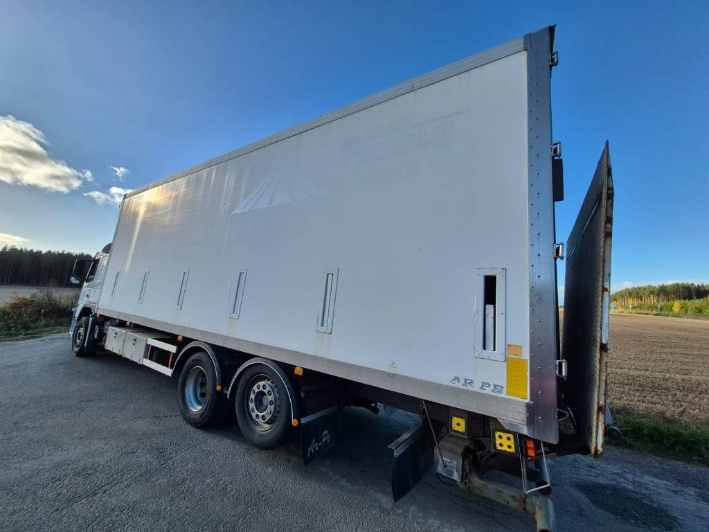 Volvo FM D11 450 6x2 umpikori+pl-nostin  - Вантажівка з закритим кузовом: фото 3 Volvo FM D11 450 6x2 umpikori+pl-nostin  - Вантажівка з закритим кузовом: фото 3