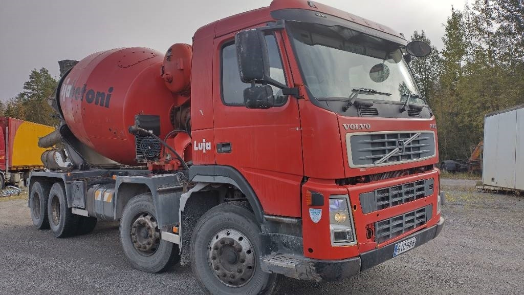 Volvo FM9 8x4 full steel,manual, mixer - Вантажівка цистерна: фото 2 Volvo FM9 8x4 full steel,manual, mixer - Вантажівка цистерна: фото 2