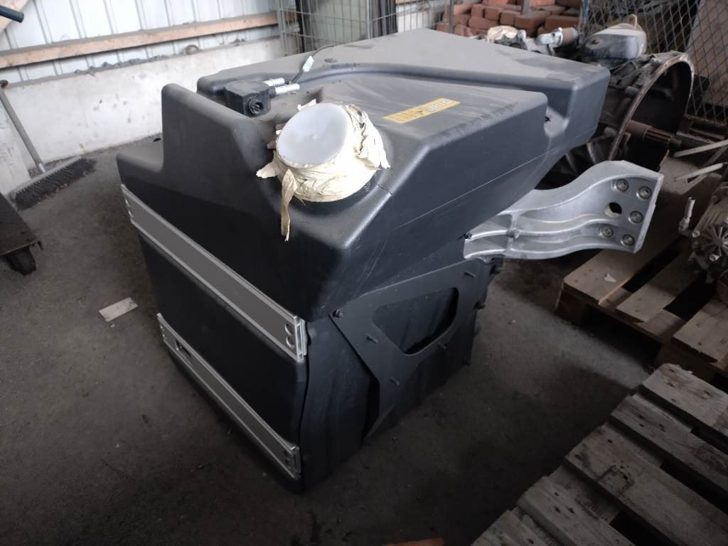 Volvo Polttoaine tankki 2+2 - Рама/ Шасі в категорії Вантажівки: фото 2 Volvo Polttoaine tankki 2+2 - Рама/ Шасі в категорії Вантажівки: фото 2