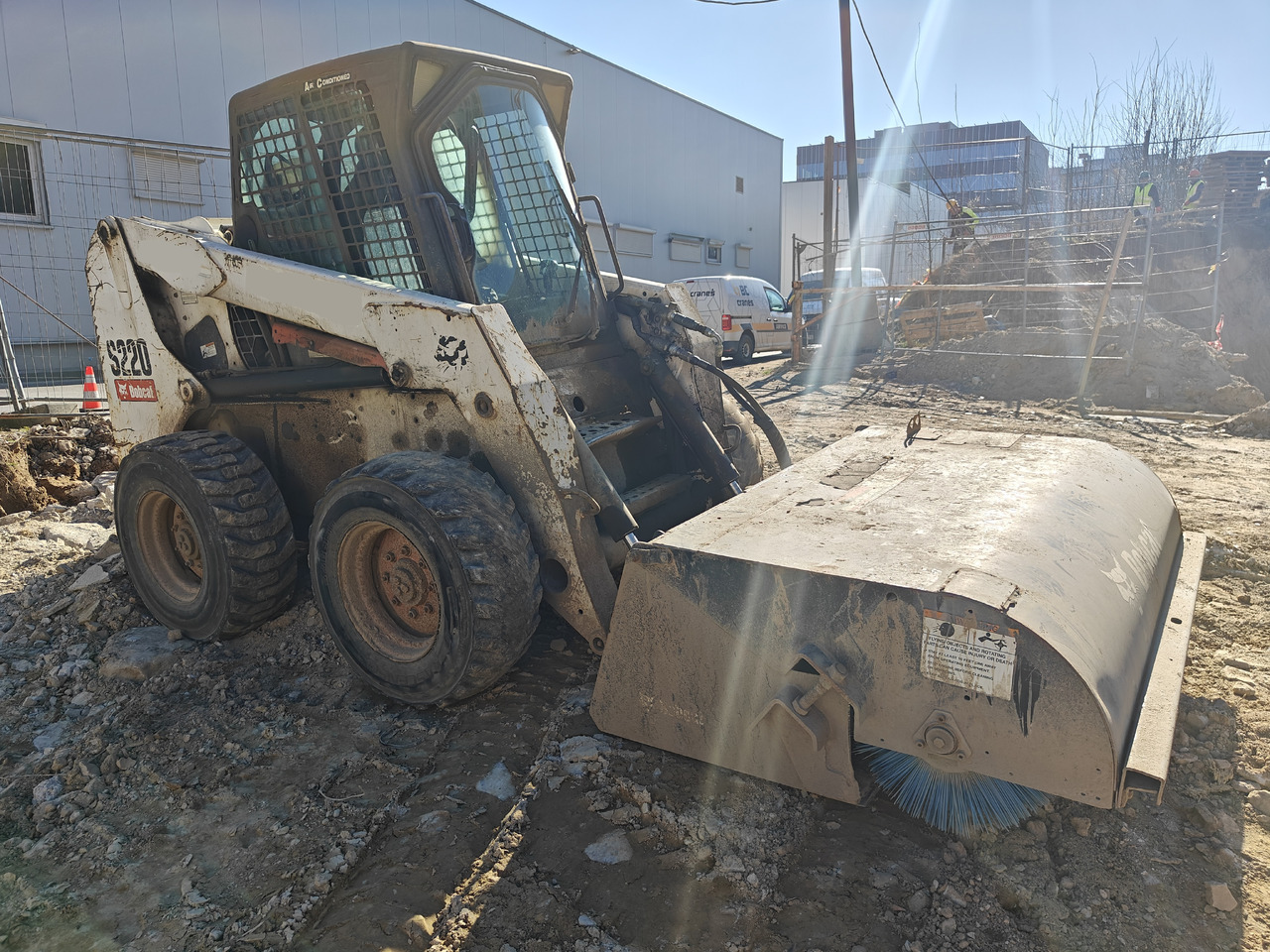 BOBCAT S220 - Міні-навантажувач: фото 3 BOBCAT S220 - Міні-навантажувач: фото 3