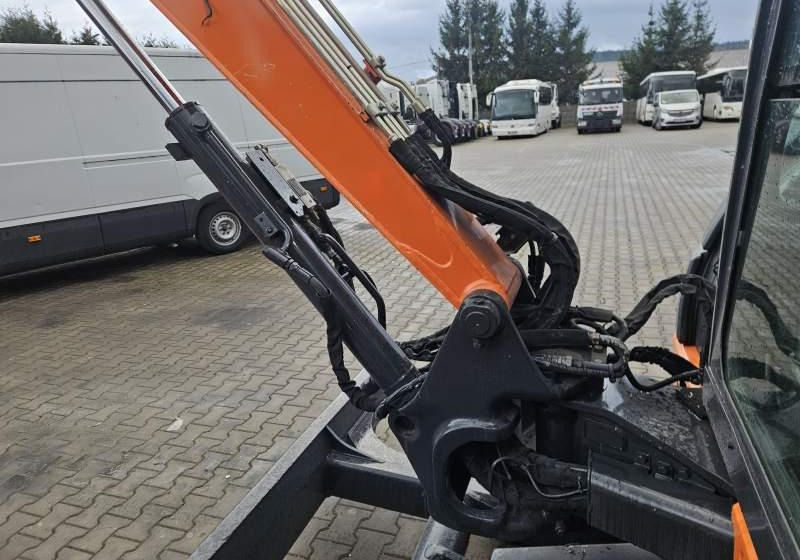 Hitachi ZX48U-5A CLR / 3 ŁYŻKI / SPROWADZONA / 2 300 MTH - Гусеничний екскаватор: фото 5 Hitachi ZX48U-5A CLR / 3 ŁYŻKI / SPROWADZONA / 2 300 MTH - Гусеничний екскаватор: фото 5