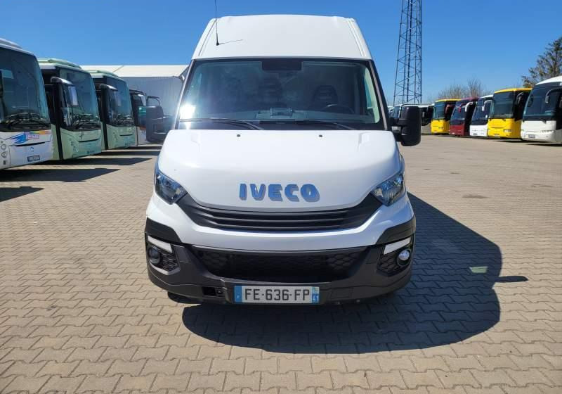 Iveco DAILY 35-140 / SPROWADZONY Z FRANCJI / TEMPOMAT - Суцільнометалевий фургон: фото 3 Iveco DAILY 35-140 / SPROWADZONY Z FRANCJI / TEMPOMAT - Суцільнометалевий фургон: фото 3