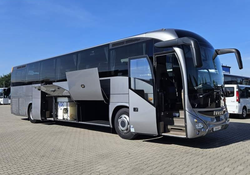 Iveco MAGELYS HD / SPROWADZONY/ MANUAL/ EURO 6 - Туристичний автобус: фото 3 Iveco MAGELYS HD / SPROWADZONY/ MANUAL/ EURO 6 - Туристичний автобус: фото 3