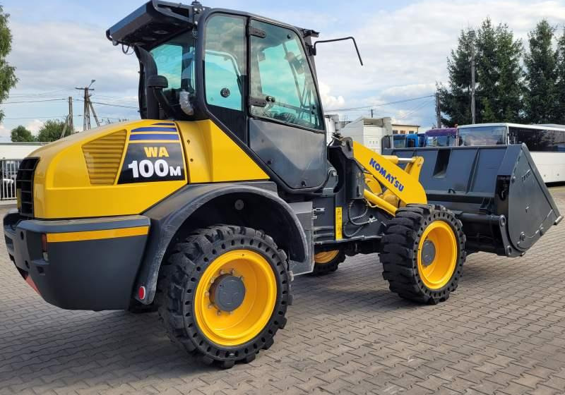 Komatsu WA1 100M / SPROWADZONA Z FRANCJI/ 6 300 MTH - Колісний навантажувач: фото 2 Komatsu WA1 100M / SPROWADZONA Z FRANCJI/ 6 300 MTH - Колісний навантажувач: фото 2