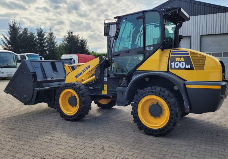 Komatsu WA1 100M / SPROWADZONA Z FRANCJI/ 6 300 MTH - Колісний навантажувач: фото 3 Komatsu WA1 100M / SPROWADZONA Z FRANCJI/ 6 300 MTH - Колісний навантажувач: фото 3