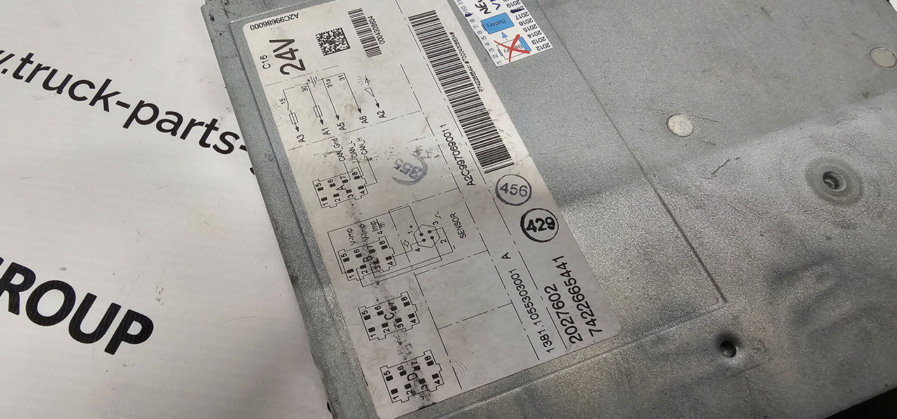 DAF DAF XF, 106XF EURO6 emission, MX13, MX11 tachograph 1381 type 2027602, 7422665441, 1898016, 1938623, 2136958 - Тахограф: фото 2 DAF DAF XF, 106XF EURO6 emission, MX13, MX11 tachograph 1381 type 2027602, 7422665441, 1898016, 1938623, 2136958 - Тахограф: фото 2