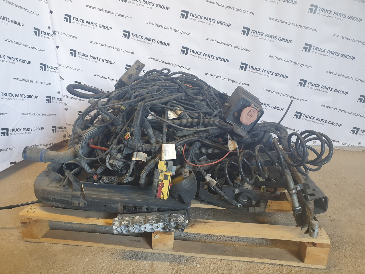 IVECO IVECO STRALIS EURO6 complete wiring harness, engine wiring, cab wiring, wiring set, frame wiring, cables 5801679758, 5801801250, 5801692062, 5801725016, 5801418770, 5801270108, 41246407, 41242608, 412 - Кабелі/ Дроти в категорії Вантажівки: фото 1 IVECO IVECO STRALIS EURO6 complete wiring harness, engine wiring, cab wiring, wiring set, frame wiring, cables 5801679758, 5801801250, 5801692062, 5801725016, 5801418770, 5801270108, 41246407, 41242608, 412 - Кабелі/ Дроти в категорії Вантажівки: фото 1