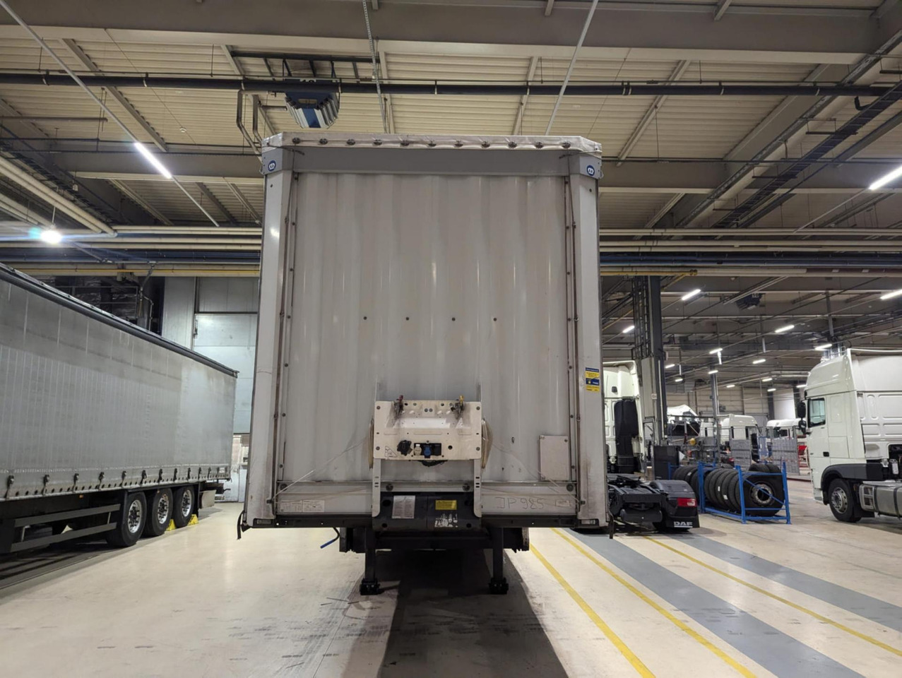 2018 Krone SDP Profi Liner Standard Lifting Axle - Тентований напівпричіп: фото 1 2018 Krone SDP Profi Liner Standard Lifting Axle - Тентований напівпричіп: фото 1