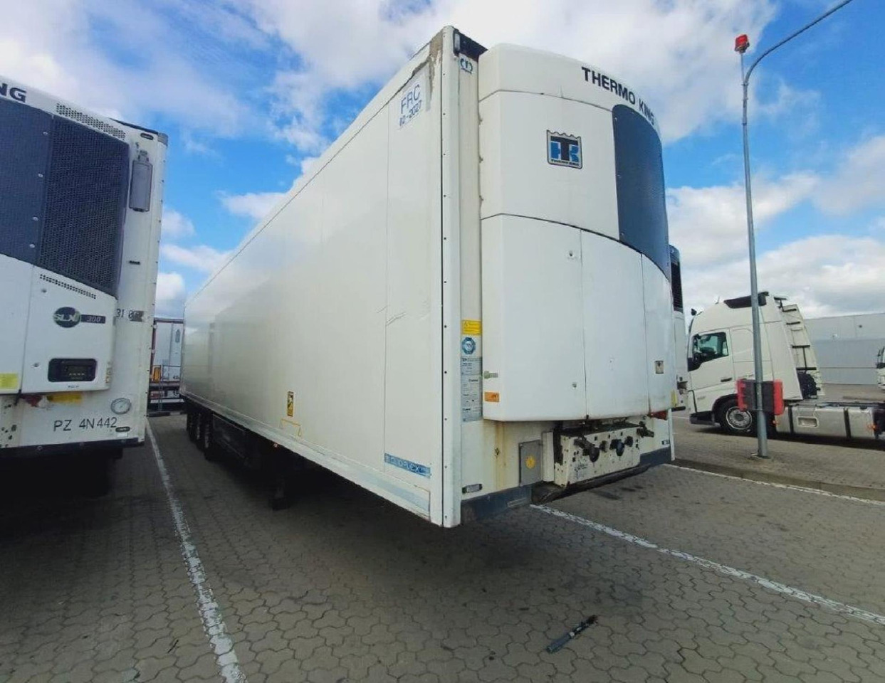 2018 Krone SDR Double Deck Cool Liner FP45 ThermoKing SLXi 300 Lifting Axle - Рефрижератор напівпричіп: фото 2 2018 Krone SDR Double Deck Cool Liner FP45 ThermoKing SLXi 300 Lifting Axle - Рефрижератор напівпричіп: фото 2
