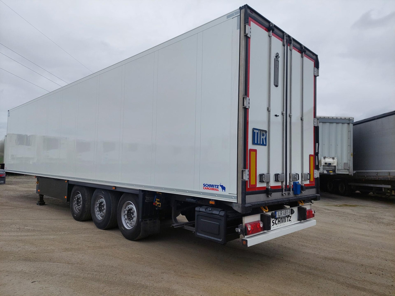 2018 Schmitz Cargobull Double Deck FP 60 ThermoKing SLXi 300 Lifting Axle - Рефрижератор напівпричіп: фото 3 2018 Schmitz Cargobull Double Deck FP 60 ThermoKing SLXi 300 Lifting Axle - Рефрижератор напівпричіп: фото 3