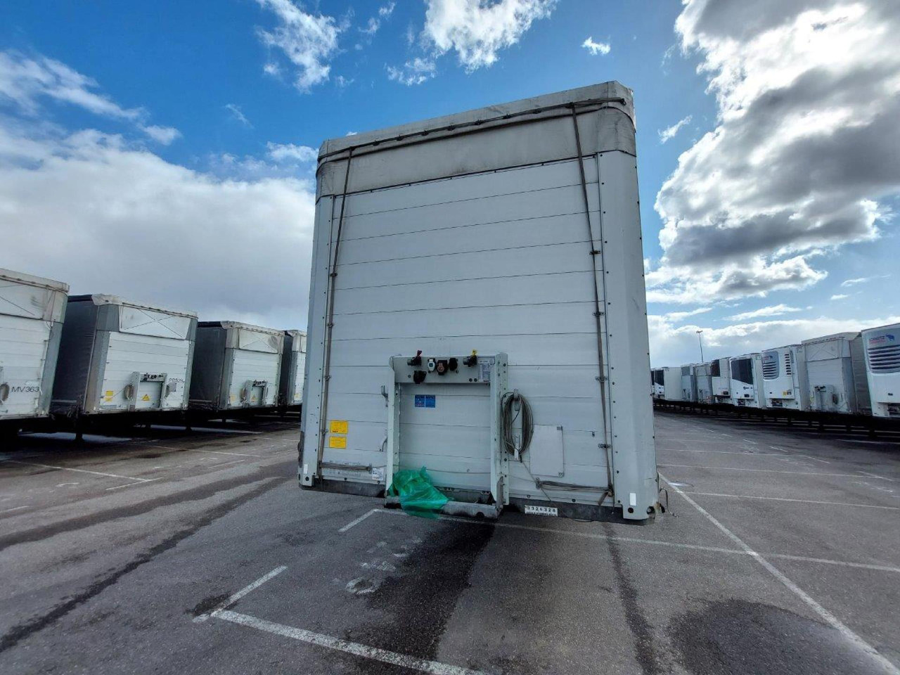 2019 Schmitz Cargobull SCS24/L Lifting Axle - Тентований напівпричіп: фото 1 2019 Schmitz Cargobull SCS24/L Lifting Axle - Тентований напівпричіп: фото 1