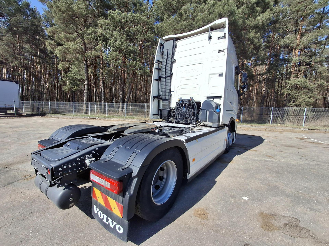 2022/2023 Volvo FH 500 Globetrotter XL - Тягач: фото 4 2022/2023 Volvo FH 500 Globetrotter XL - Тягач: фото 4