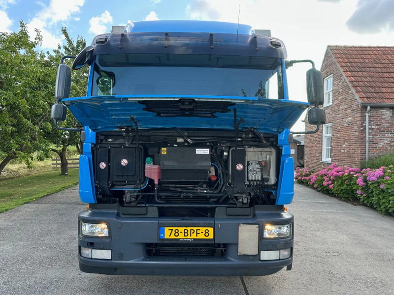 MAN TGM 15.250 / NL TRUCK / EURO 5 / SLIDING ROOF / BOX + TAILLIFT / FULL AIR / NAVI - Вантажівка з закритим кузовом: фото 3 MAN TGM 15.250 / NL TRUCK / EURO 5 / SLIDING ROOF / BOX + TAILLIFT / FULL AIR / NAVI - Вантажівка з закритим кузовом: фото 3