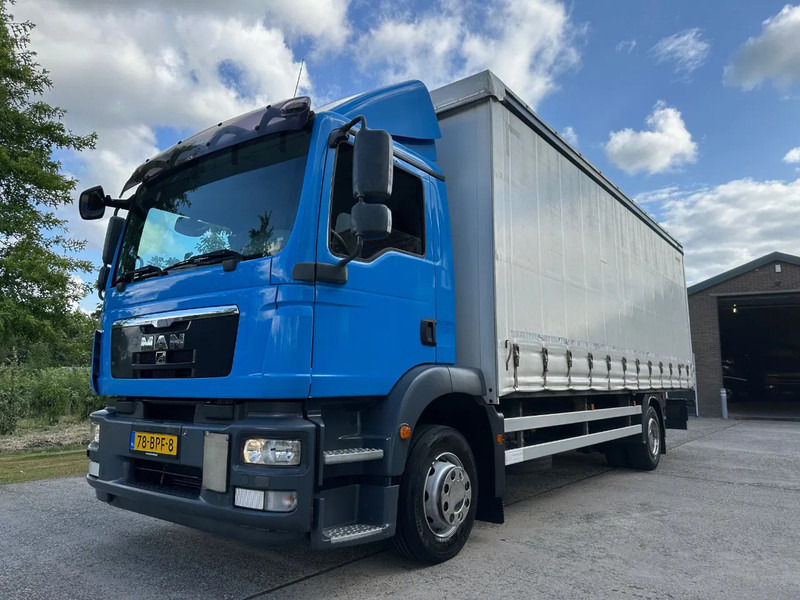 MAN TGM 15.250 / NL TRUCK / EURO 5 / SLIDING ROOF / BOX + TAILLIFT / FULL AIR / NAVI - Вантажівка з закритим кузовом: фото 1 MAN TGM 15.250 / NL TRUCK / EURO 5 / SLIDING ROOF / BOX + TAILLIFT / FULL AIR / NAVI - Вантажівка з закритим кузовом: фото 1