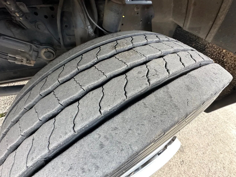 Mercedes-Benz Atego 1018 / NL TRUCK / AIRCO / BOX+LIFT+SIDE DOOR / AUTOMATIC - Вантажівка з закритим кузовом: фото 5 Mercedes-Benz Atego 1018 / NL TRUCK / AIRCO / BOX+LIFT+SIDE DOOR / AUTOMATIC - Вантажівка з закритим кузовом: фото 5