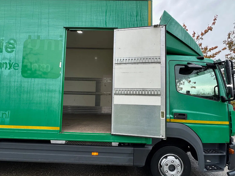 Mercedes-Benz Atego 1018 / NL TRUCK / EURO 6 / ONLY 100.000KM! / BOX+LIFT+SIDE DOOR / CLIMA / AUTOMATIC - Вантажівка з закритим кузовом: фото 2 Mercedes-Benz Atego 1018 / NL TRUCK / EURO 6 / ONLY 100.000KM! / BOX+LIFT+SIDE DOOR / CLIMA / AUTOMATIC - Вантажівка з закритим кузовом: фото 2
